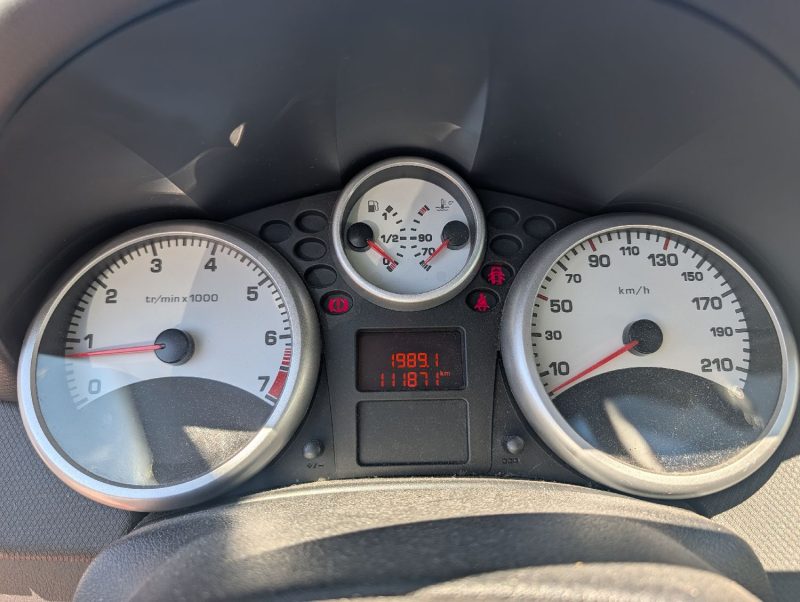 PEUGEOT 207 1.4 VTI 95  PREMIUM PACK  SERIE 64 GARANTIE 12 MOIS