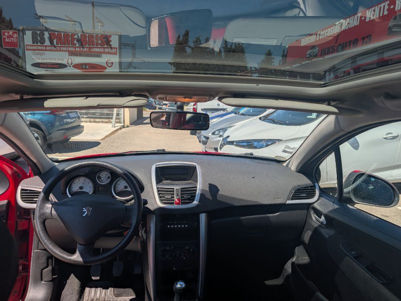 PEUGEOT 207 1.4 VTI 95  PREMIUM PACK  SERIE 64 GARANTIE 12 MOIS