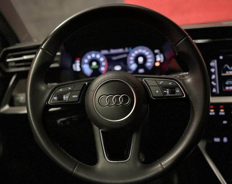 AUDI A3 SPORTBACK 35 TFSI 150cv S TRONIC BUSINESS LINE - 1ère Main - Excellent état -