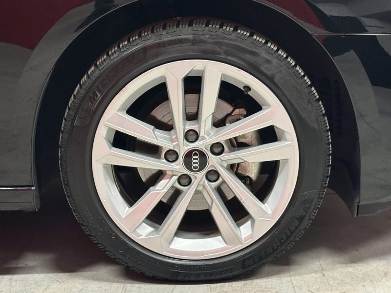 AUDI A3 SPORTBACK 35 TFSI 150cv S TRONIC BUSINESS LINE - 1ère Main - Excellent état -