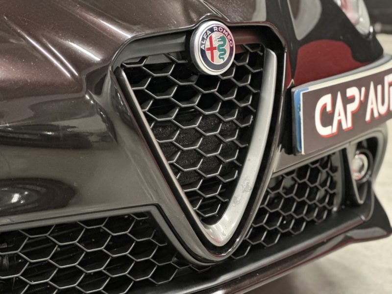 ALFA ROMEO MITO 0.9 TWIN AIR 105cv SUPER - Très bon état - CT vierge -