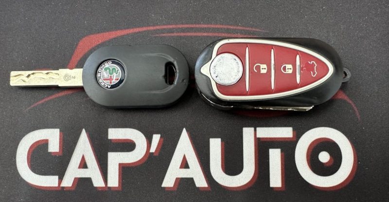 ALFA ROMEO MITO 0.9 TWIN AIR 105cv SUPER - Très bon état - CT vierge -