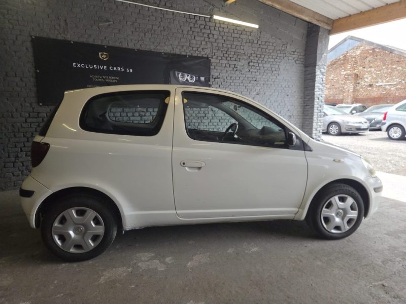 TOYOTA YARIS 75D-4D LINEA TERRA 