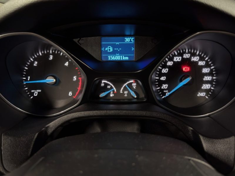FORD FOCUS III 1.6 TDCI 95 Cv 5 PORTES / BVM6 CRIT AIR 2 - GARANTIE 1 AN