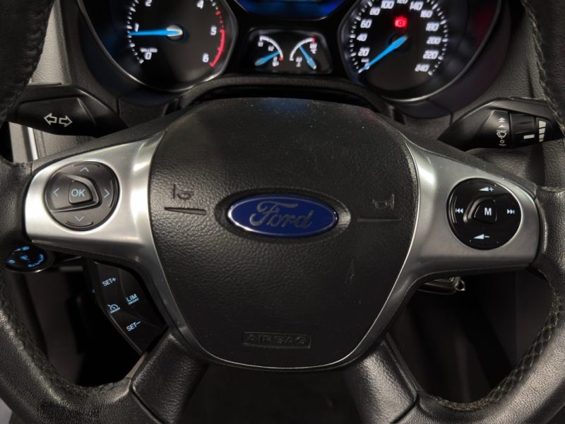 FORD FOCUS III 1.6 TDCI 95 Cv 5 PORTES / BVM6 CRIT AIR 2 - GARANTIE 1 AN