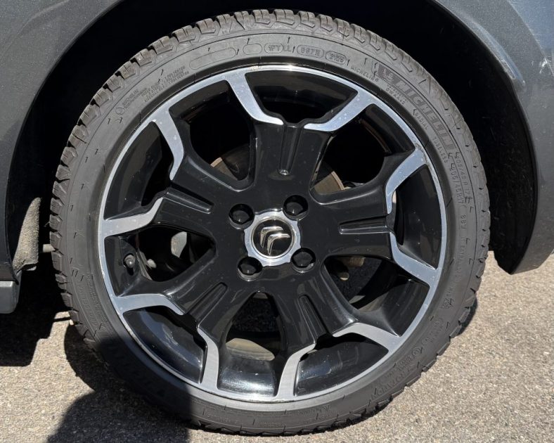 DS3 1.6 E-HDI 110ch SPORT CHIC - 1er MAIN - Distribution NEUVE - Entretien complet - GARANTIE 6 mois