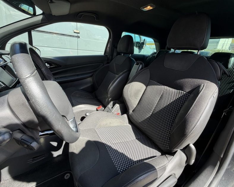 DS3 1.6 E-HDI 110ch SPORT CHIC - 1er MAIN - Distribution NEUVE - Entretien complet - GARANTIE 6 mois