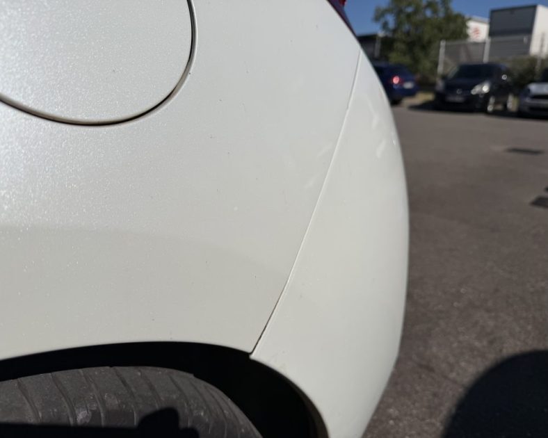 TOYOTA Auris Hybrid 136ch Dynamic - Toit ouvrant - Boite automatique - Entretien complet