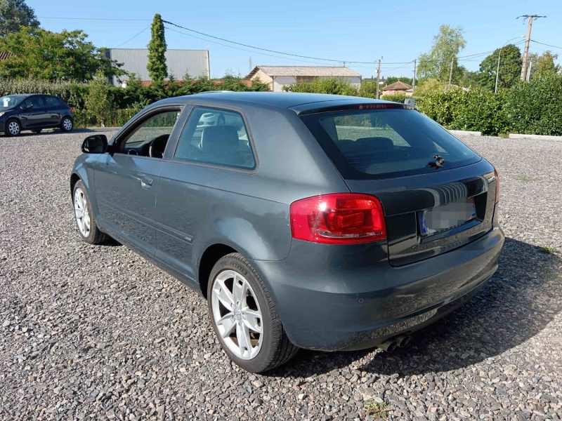 AUDI A3 1.9 TDI 105 ATTRACTION CT OK / EMBRAYAGE VOLANT MOTEUR NEUFS / DISTRIB + ENTRETIEN A JOUR