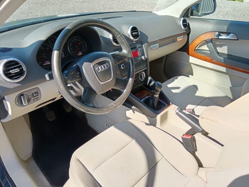 AUDI A3 1.9 TDI 105 ATTRACTION CT OK / EMBRAYAGE VOLANT MOTEUR NEUFS / DISTRIB + ENTRETIEN A JOUR