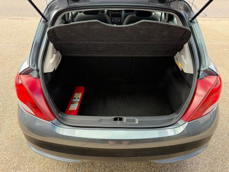 Peugeot 207 1.6 HDi 90Ch Business