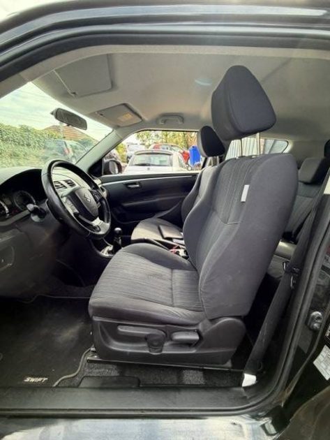 SUZUKI SWIFT 1.2 COMFORT 2015 - 59 121Kms - Parfait Etat -Distrib ok - SUIVIT SUZUKI