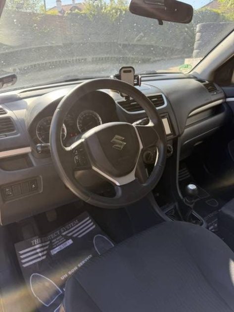 SUZUKI SWIFT 1.2 COMFORT 2015 - 59 444Kms - Parfait Etat -Distrib ok - SUIVIT SUZUKI