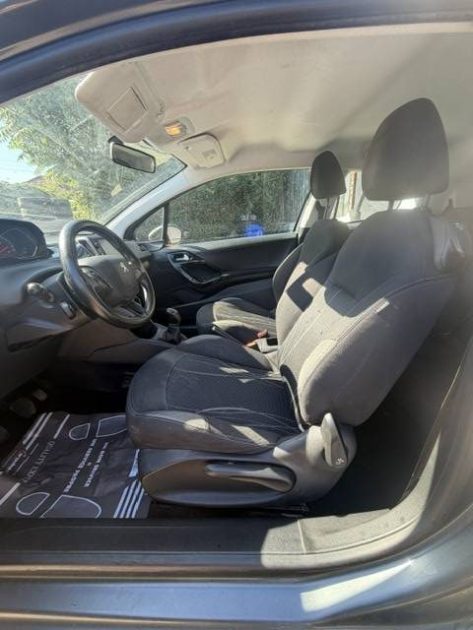 PEUGEOT 208 1.4 HDI ACTIVE 2012 - 67 530Kms - Climatisation - Premier Main - Suivit PEUGEOT