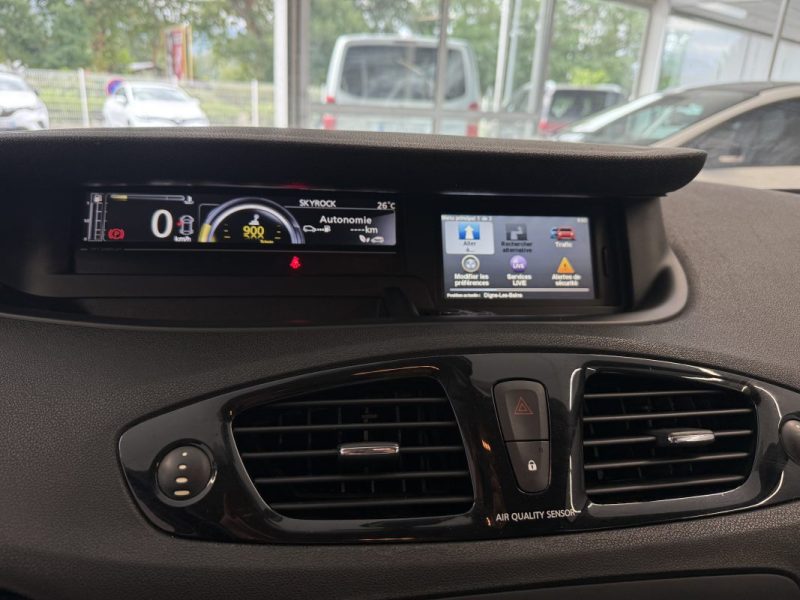 RENAULT SCENIC III 1.5 dCi 110 ch Exception 7 PLACES / GPS / Radars