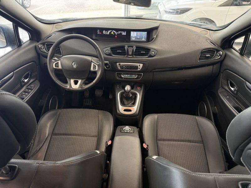 RENAULT SCENIC III 1.5 dCi 110 ch Exception 7 PLACES / GPS / Radars