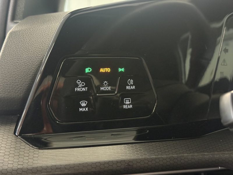 VOLKSWAGEN GOLF VIII 2.0 TSI 300 ch GTI CLUBSPORT DSG / CARPLAY / HARMAN KARDON / SIEGES ET VOLANT C