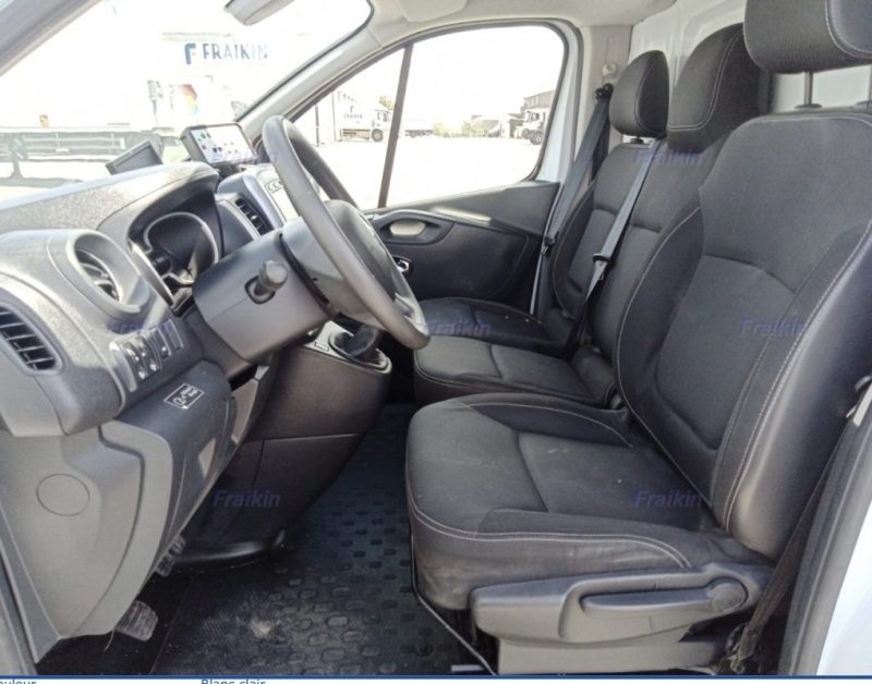 RENAULT TRAFIC NACELLE TRONGEE III  2.0 DCI 145 2022