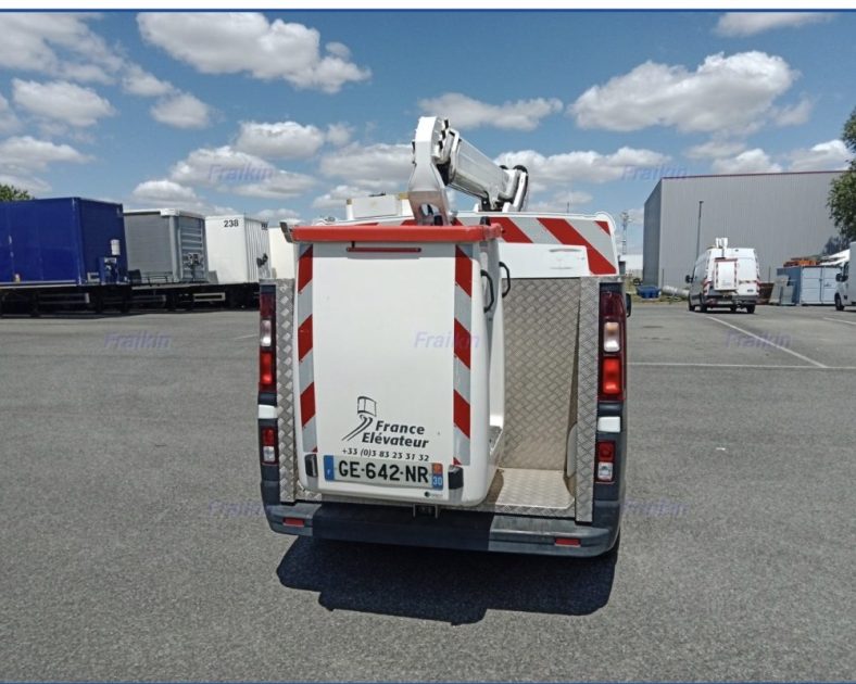 RENAULT TRAFIC NACELLE TRONGEE III  2.0 DCI 145 2022