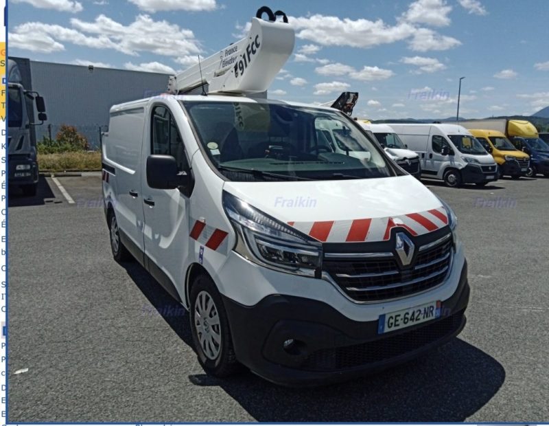 RENAULT TRAFIC NACELLE TRONGEE III  2.0 DCI 145 2022