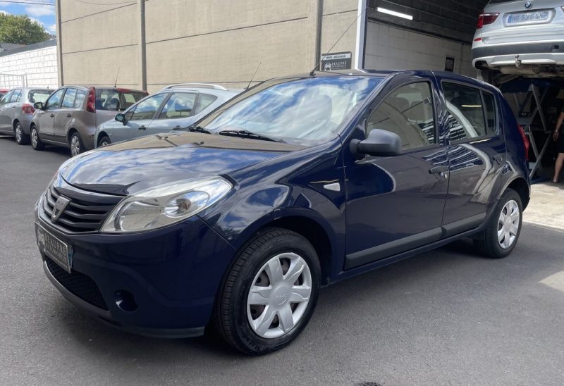 DACIA SANDERO 1.2 i 75 CV