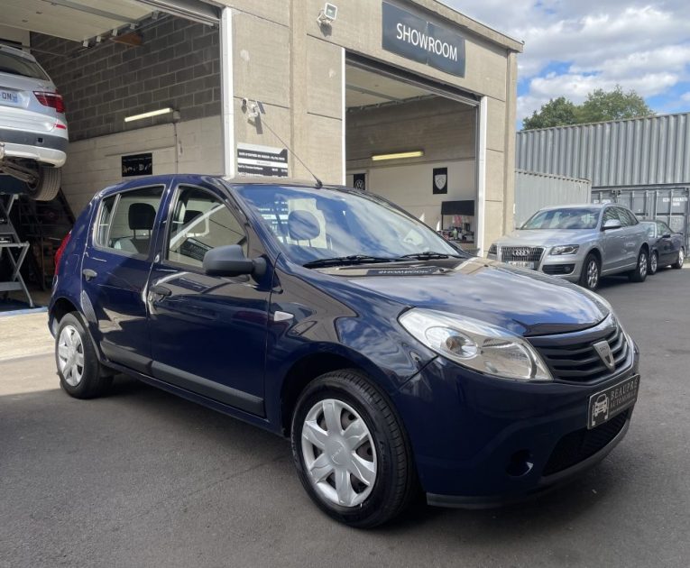 DACIA SANDERO 1.2 i 75 CV