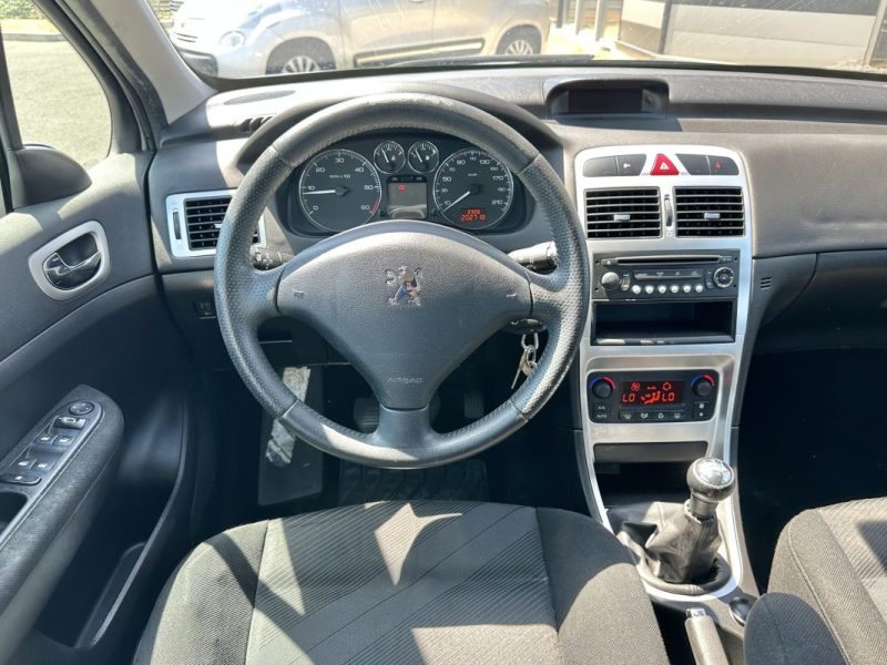 PEUGEOT 307 1.6 HDI 110CV CONFORT PACK 2005 SUIVI & GARANTIE 6 MOIS
