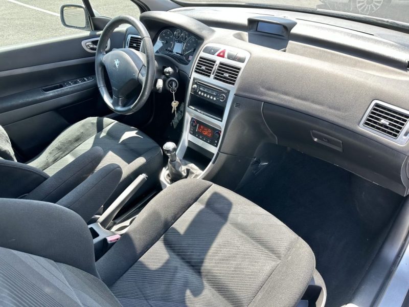 PEUGEOT 307 1.6 HDI 110CV CONFORT PACK 2005 SUIVI & GARANTIE 6 MOIS
