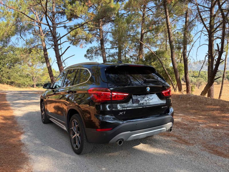BMW X1 X LINE / boîte auto / keyless / hayon électrique