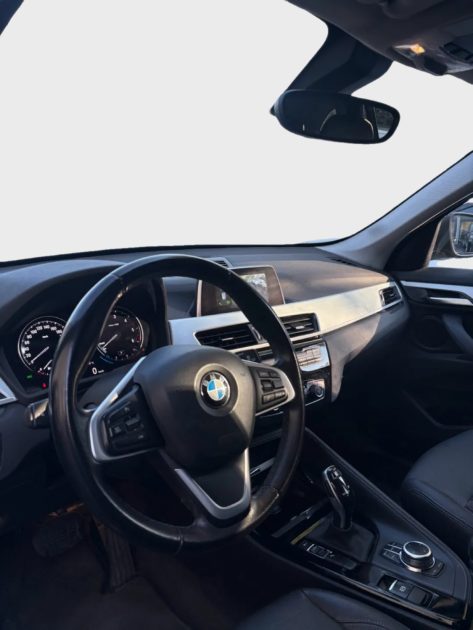 BMW X1 X LINE / boîte auto / keyless / hayon électrique