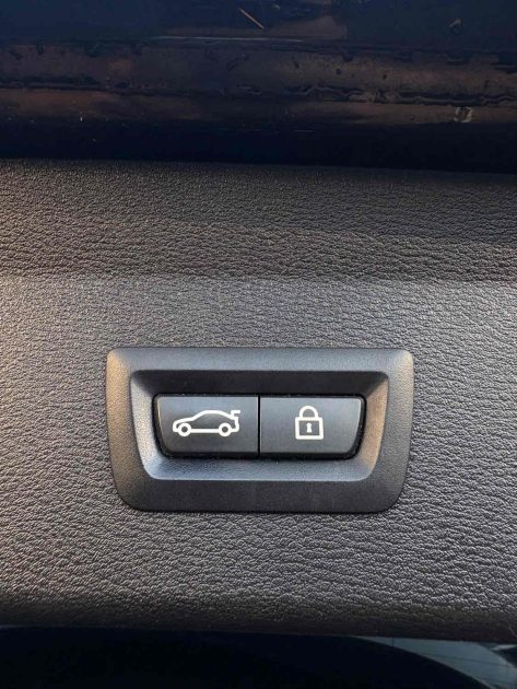BMW X1 X LINE / boîte auto / keyless / hayon électrique