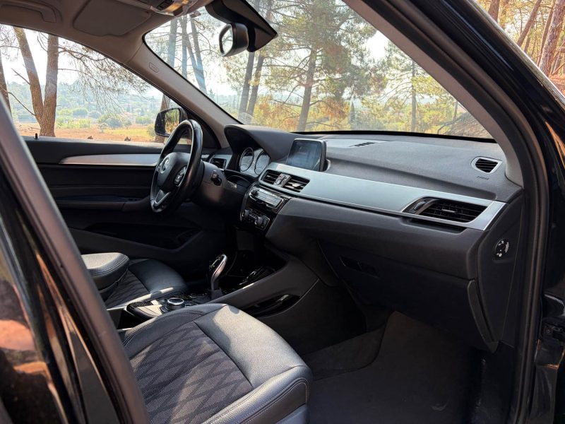 BMW X1 X LINE / boîte auto / keyless / hayon électrique
