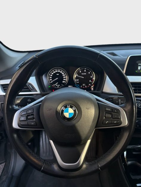 BMW X1 X LINE / boîte auto / keyless / hayon électrique