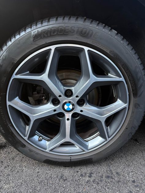BMW X1 X LINE / boîte auto / keyless / hayon électrique