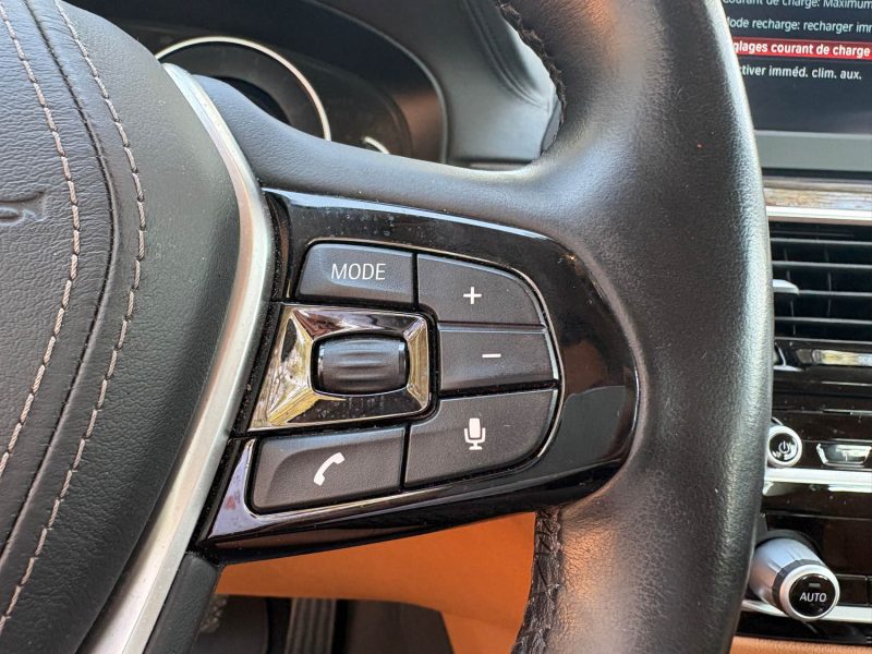 BMW SERIE 5 530E LOUNGE / 360 / sièges chauffants électriques