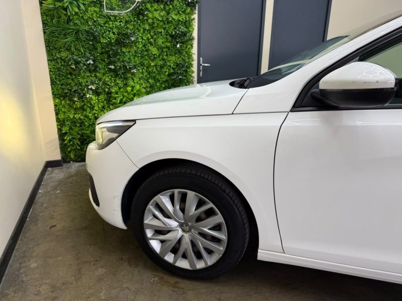 PEUGEOT 308  1.6 BLUE HDI 100 BUSINESS 5 PLACES  2018