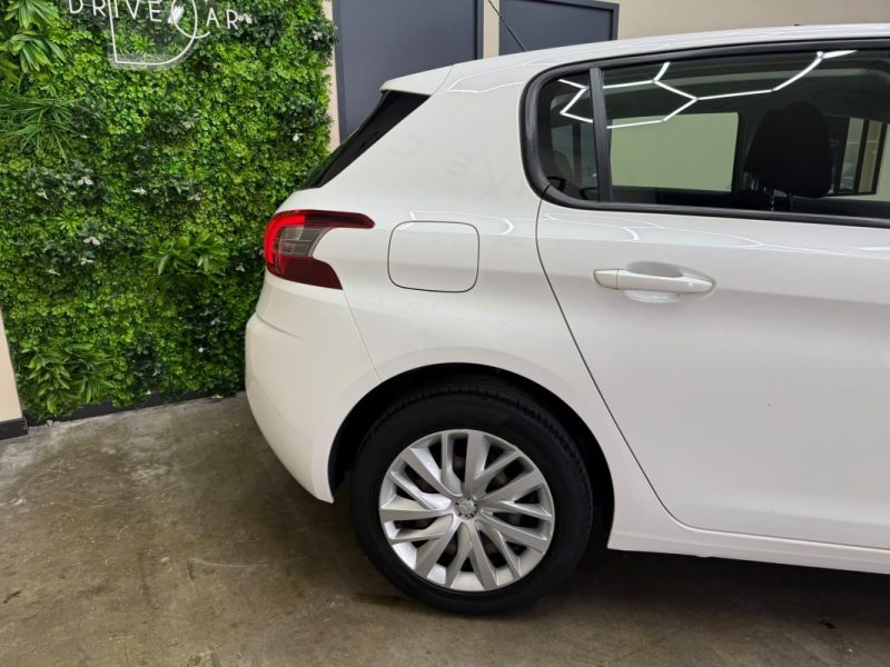 PEUGEOT 308  1.6 BLUE HDI 100 BUSINESS 5 PLACES  2018