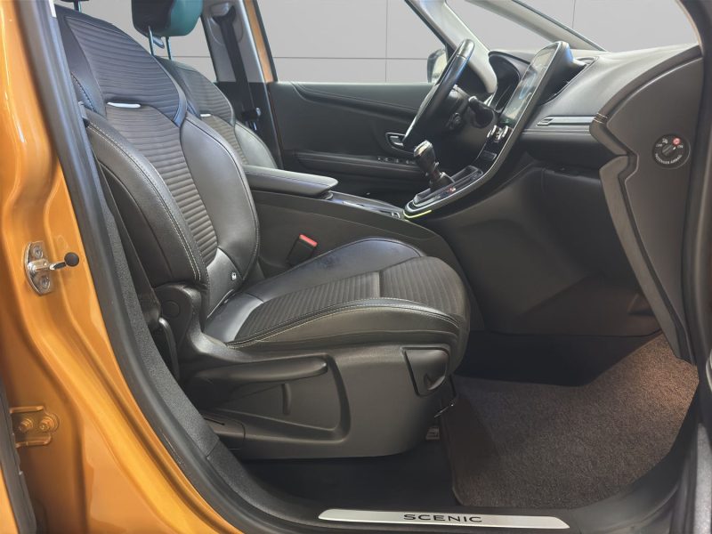 RENAULT SCENIC IV 1.5 DCI 110 CV *FINITION INTENS*.