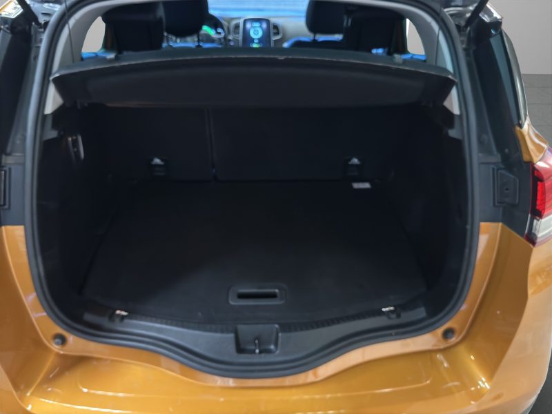 RENAULT SCENIC IV 1.5 DCI 110 CV *FINITION INTENS*.