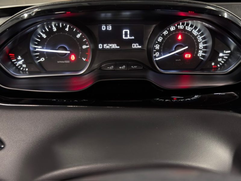 PEUGEOT 208 PHASE 2 LIKE 1.2 68 Cv 1ERE MAIN 15 300 Kms REELS 5 PORTES CLIMATISATION - GARANTIE 1 AN