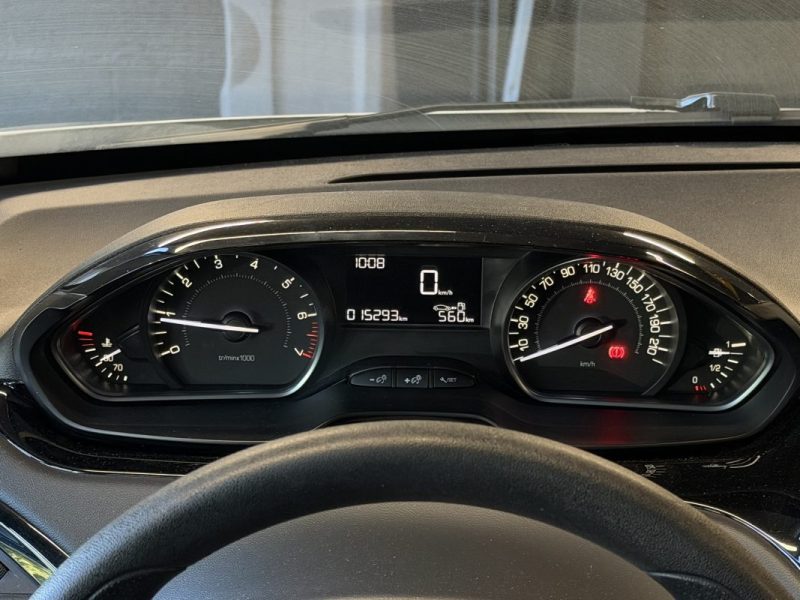 PEUGEOT 208 PHASE 2 LIKE 1.2 68 Cv 1ERE MAIN 15 300 Kms REELS 5 PORTES CLIMATISATION - GARANTIE 1 AN