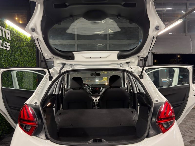 PEUGEOT 208 PHASE 2 LIKE 1.2 68 Cv 1ERE MAIN 15 300 Kms REELS 5 PORTES CLIMATISATION - GARANTIE 1 AN