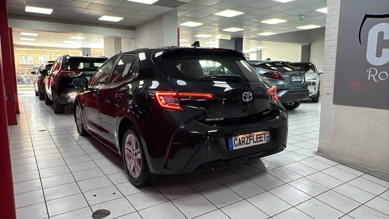 TOYOTA COROLLA BERLINE HYBRIDE 1.8 DYNAMIC BUSINESS 122cv/1 ERE MAIN/TVA RECUPERABLE