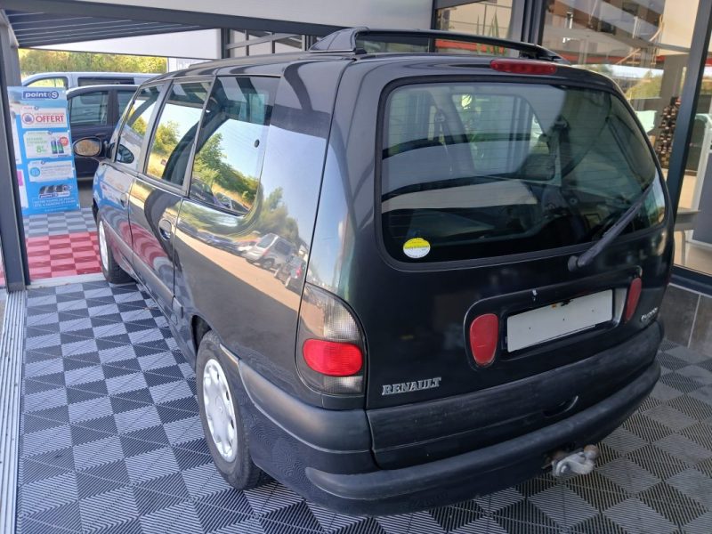 RENAULT ESPACE RTE 2.2DT 7 places + attelage   2000