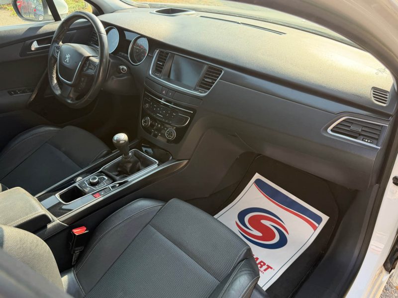 Peugeot 508 SW 2.0 HDi 140 ch Allure - Attelage - Clim - Gps - Jantes alu - Révisé & Garantie 6 mois