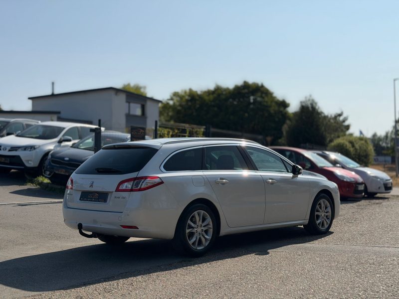 Peugeot 508 SW 2.0 HDi 140 ch Allure - Attelage - Clim - Gps - Jantes alu - Révisé & Garantie 6 mois