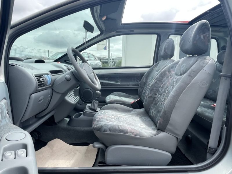 Renault Twingo Emotion 1.2i 60ch Open Air tbé