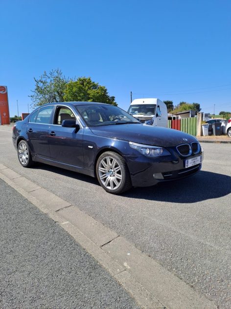 B.M.W. 5 530 XI 2996CM3 272CV  2008