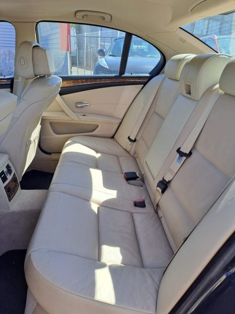 B.M.W. 5 530 XI 2996CM3 272CV  2008