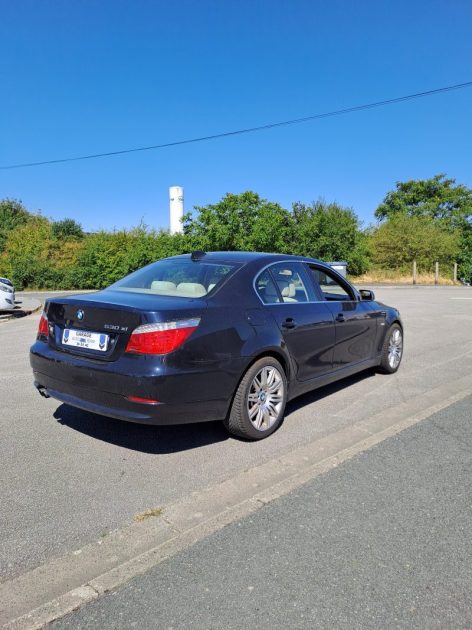 B.M.W. 5 530 XI 2996CM3 272CV  2008